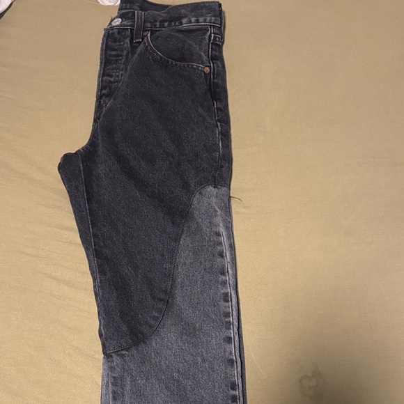 Levi's Black and Gray Straight Leg Jeans - Picture 5 of 6